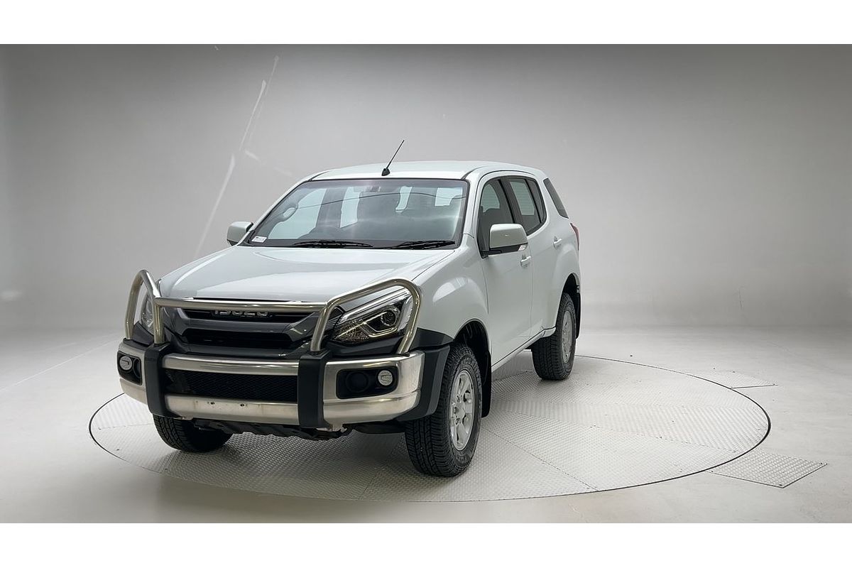 2020 Isuzu MU-X LS-M