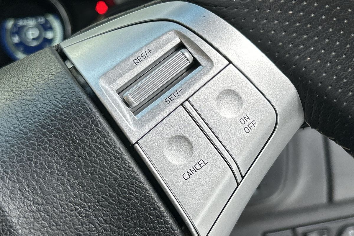 2020 Isuzu MU-X LS-M