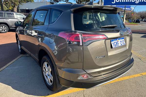 2018 Toyota RAV4 GX ZSA42R