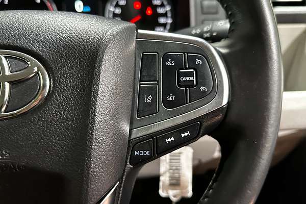 2022 Toyota Hiace  GDH300R LWB