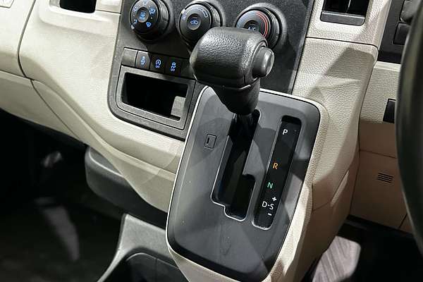 2022 Toyota Hiace  GDH300R LWB