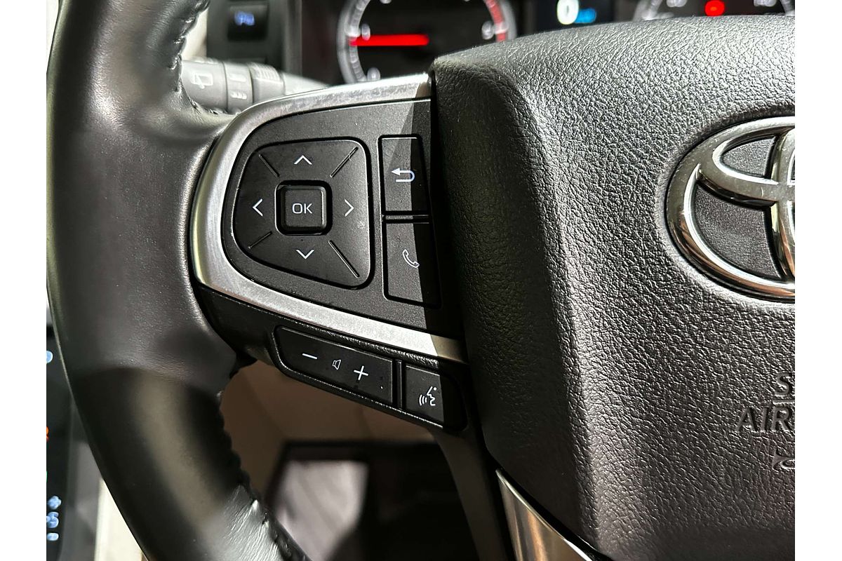 2022 Toyota Hiace  GDH300R LWB