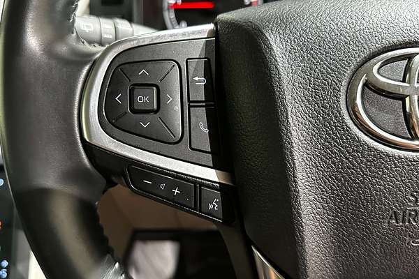 2022 Toyota Hiace  GDH300R LWB