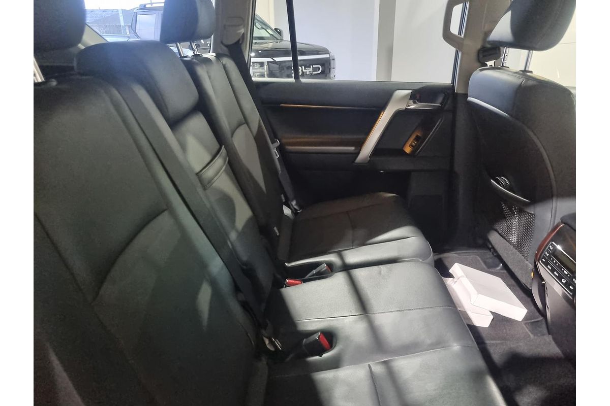 2017 Toyota Landcruiser Prado Kakadu GDJ150R