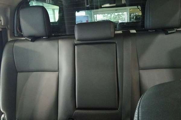 2020 Toyota Hilux SR5 GUN126R 4X4