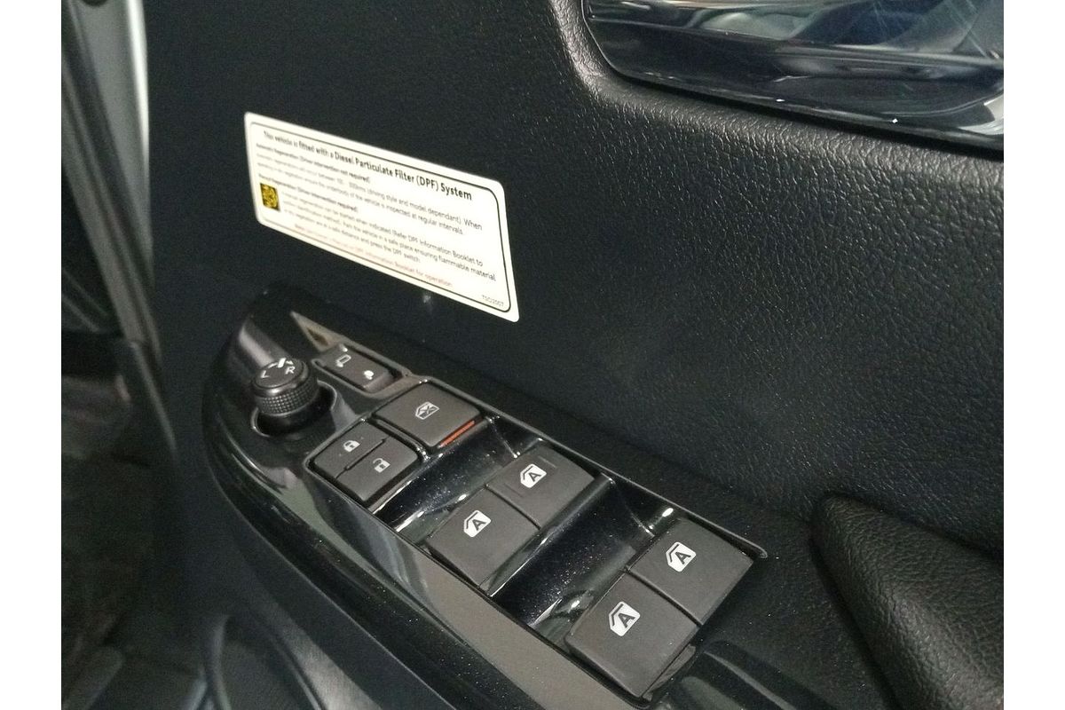 2020 Toyota Hilux SR5 GUN126R 4X4