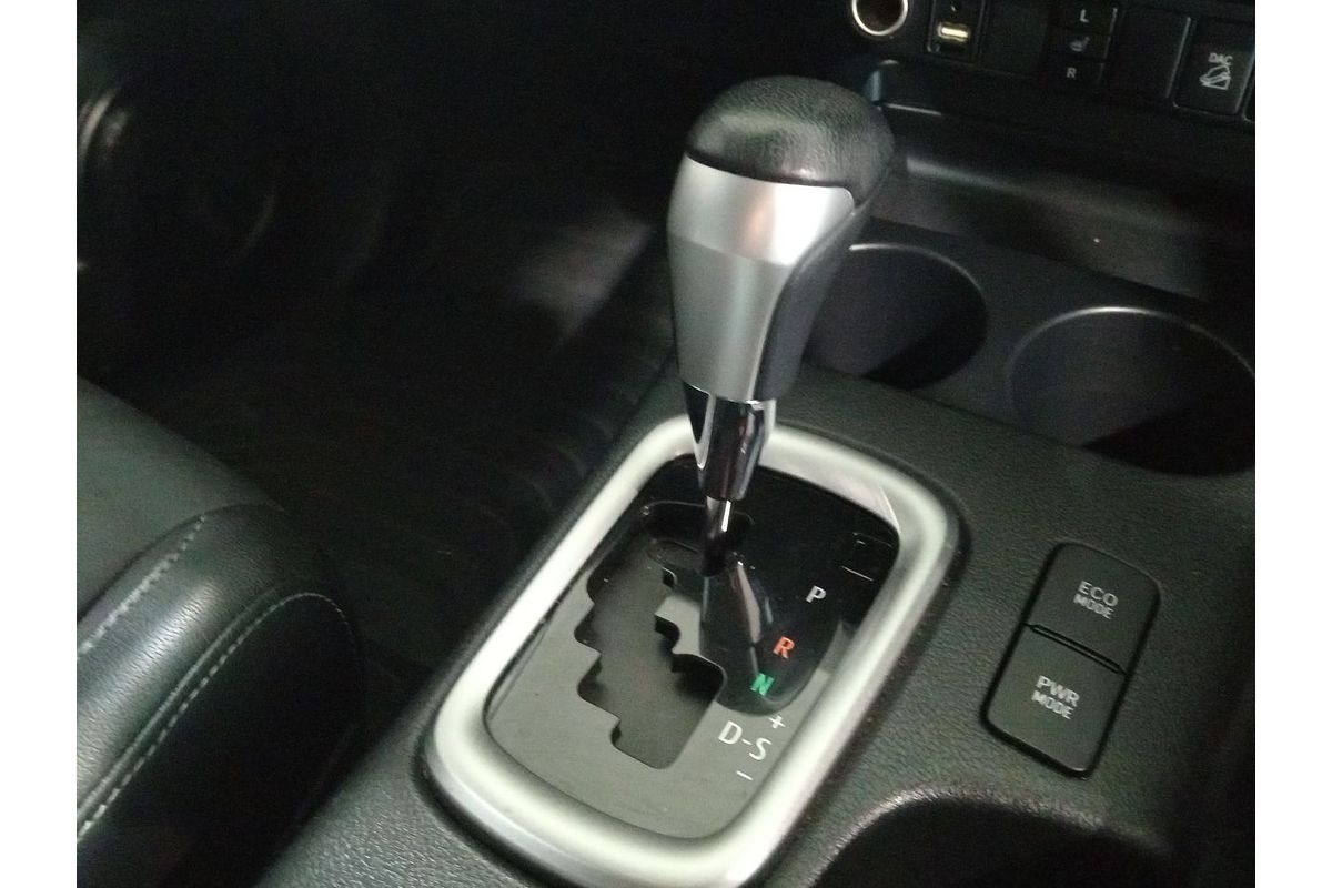 2020 Toyota Hilux SR5 GUN126R 4X4