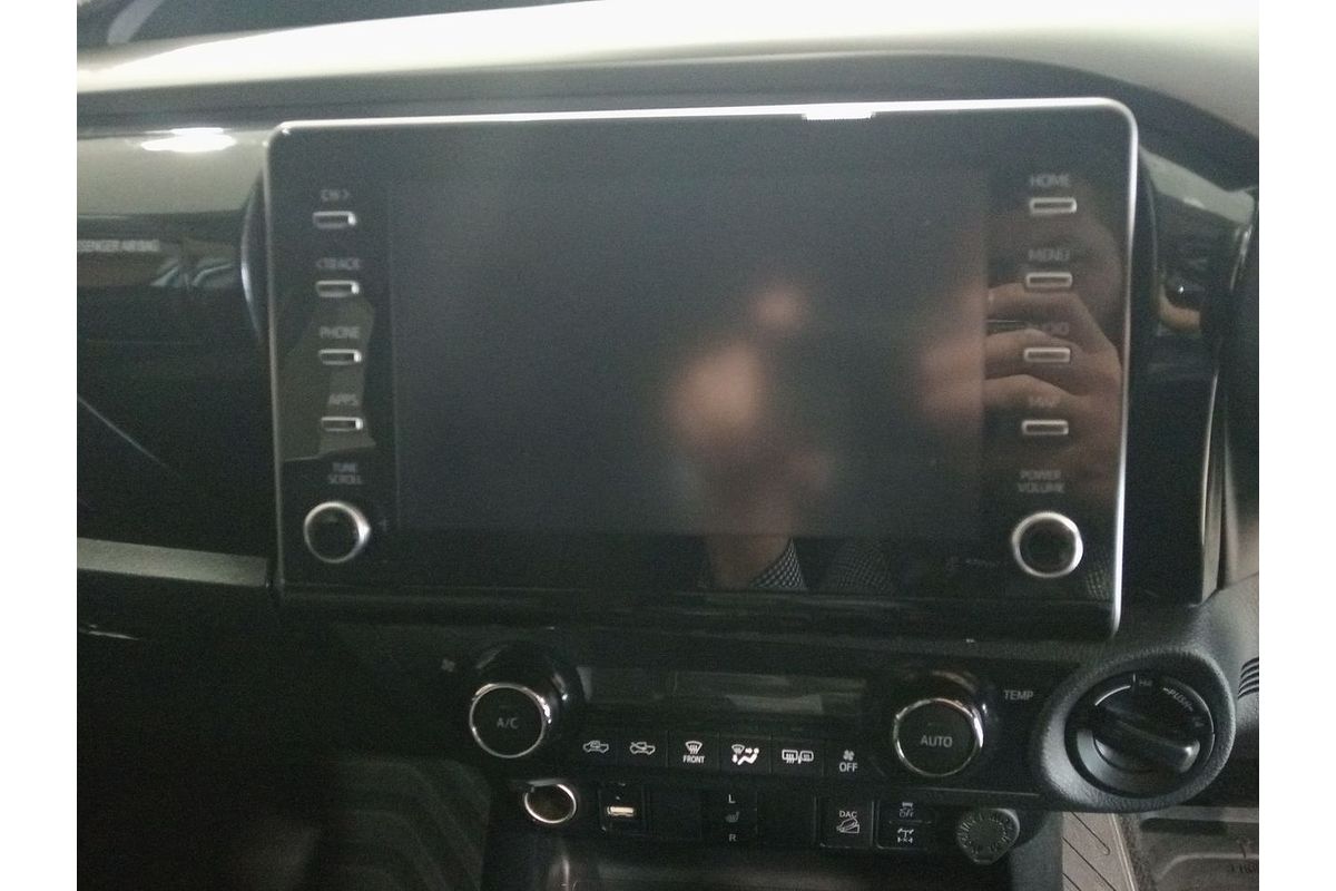 2020 Toyota Hilux SR5 GUN126R 4X4