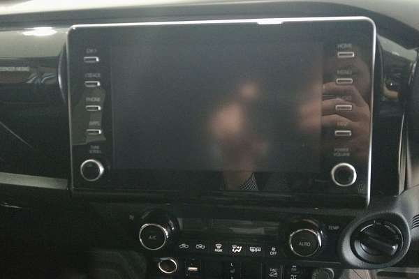 2020 Toyota Hilux SR5 GUN126R 4X4