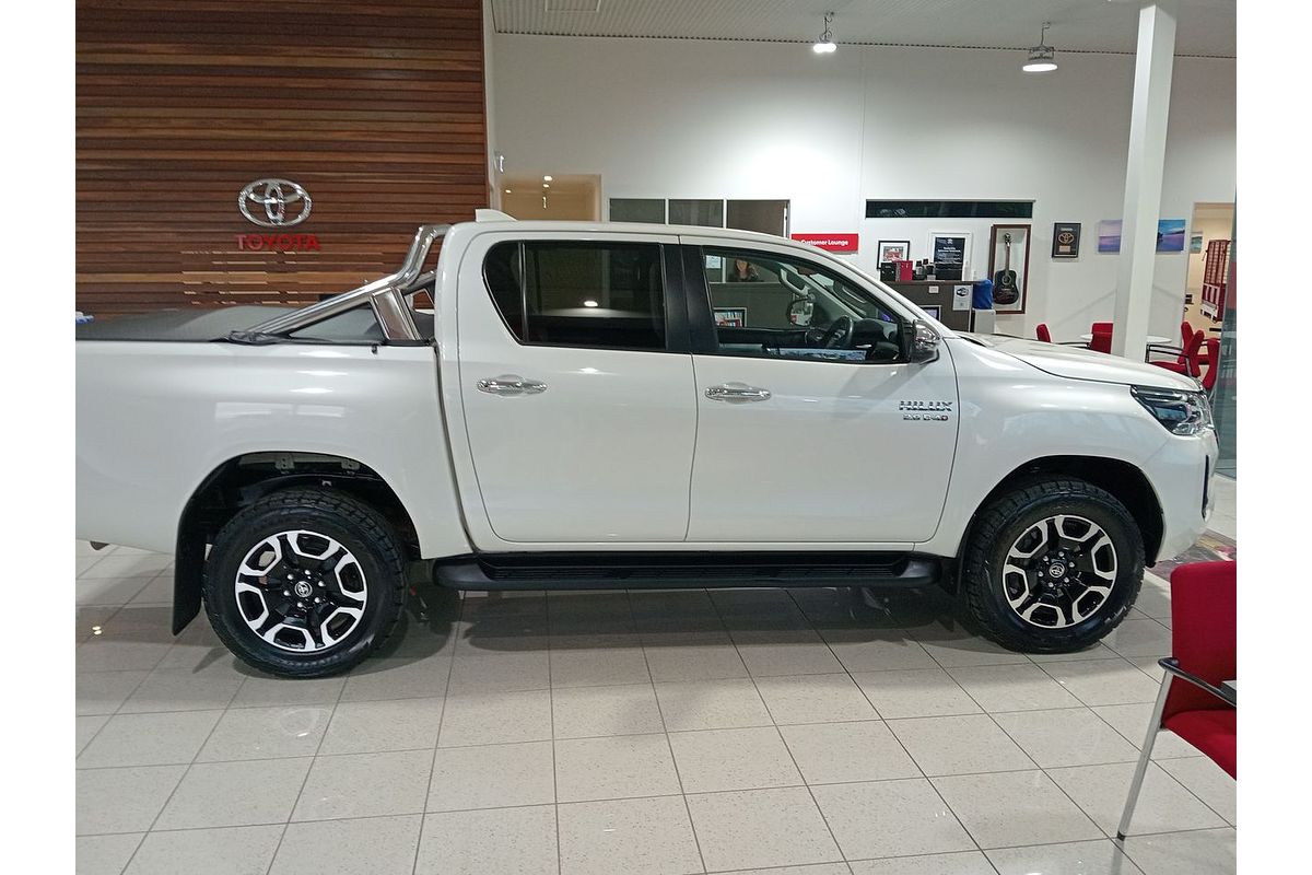 2022 Toyota Hilux SR5 GUN126R 4X4