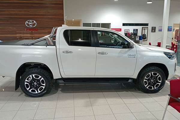 2022 Toyota Hilux SR5 GUN126R 4X4