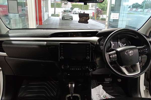 2022 Toyota Hilux SR5 GUN126R 4X4