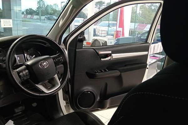 2022 Toyota Hilux SR5 GUN126R 4X4