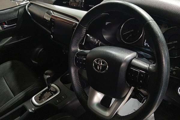 2022 Toyota Hilux SR5 GUN126R 4X4