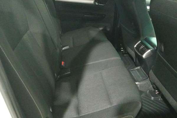 2022 Toyota Hilux SR5 GUN126R 4X4