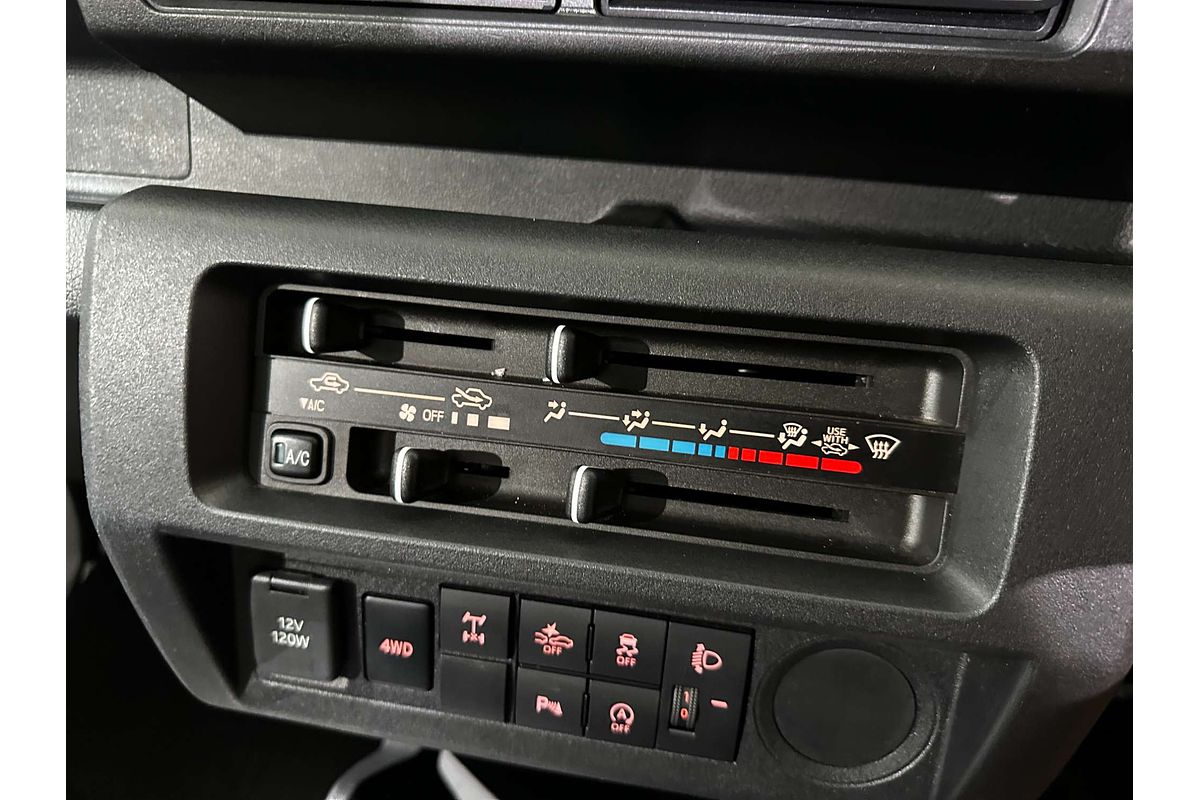 2022 Daihatsu Hi-Jet (No Badge) S510P 4X4
