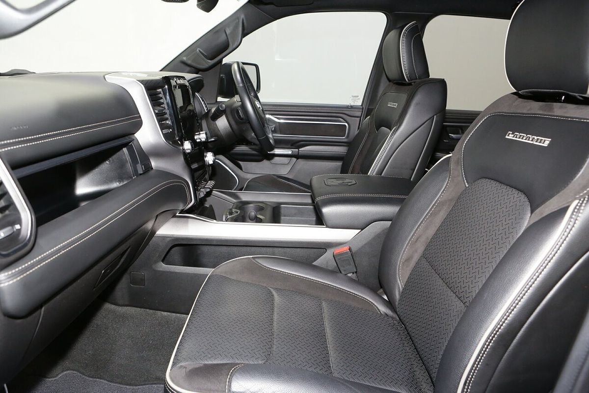 2023 RAM 1500 Laramie Sport RamBox DT 4X4 SWB