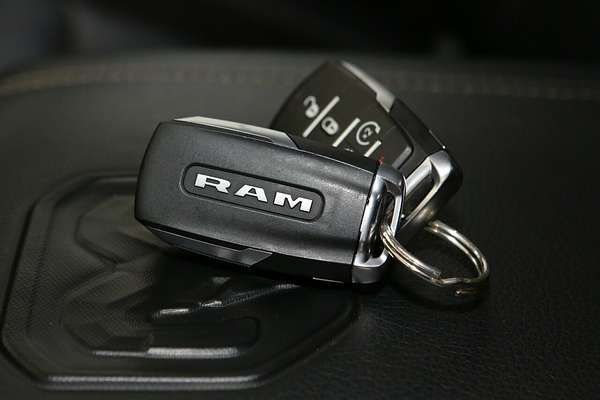 2023 RAM 1500 Laramie Sport RamBox DT 4X4 SWB