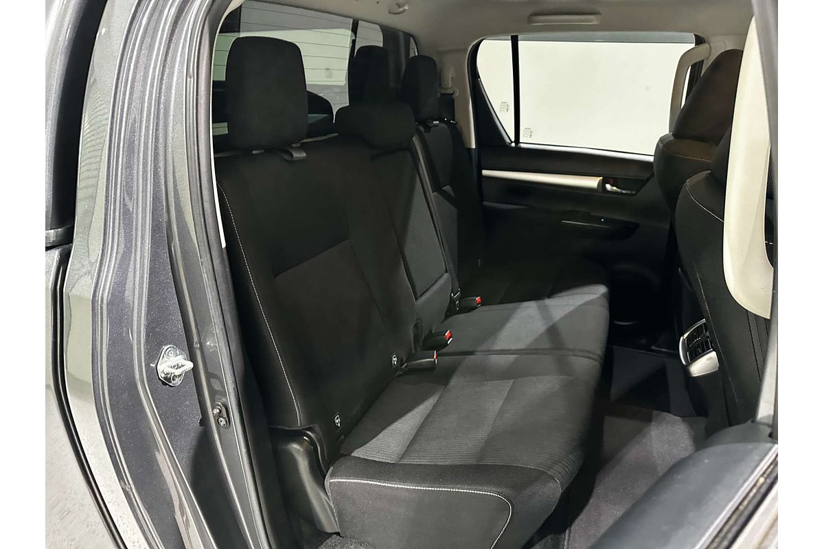 2019 Toyota Hilux SR5 GUN126R 4X4