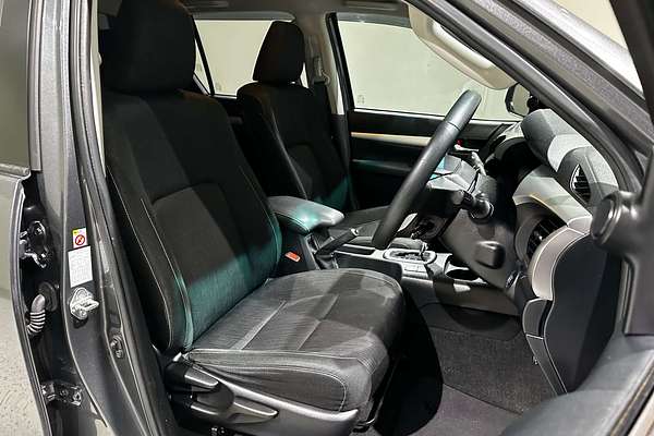 2019 Toyota Hilux SR5 GUN126R 4X4