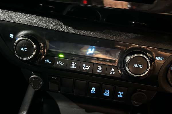 2019 Toyota Hilux SR5 GUN126R 4X4
