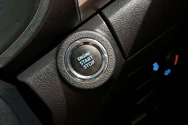 2019 Toyota Hilux SR5 GUN126R 4X4