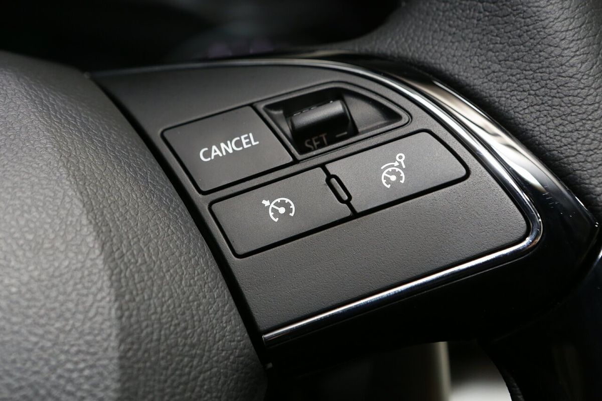 2024 Mitsubishi Eclipse Cross LS YB