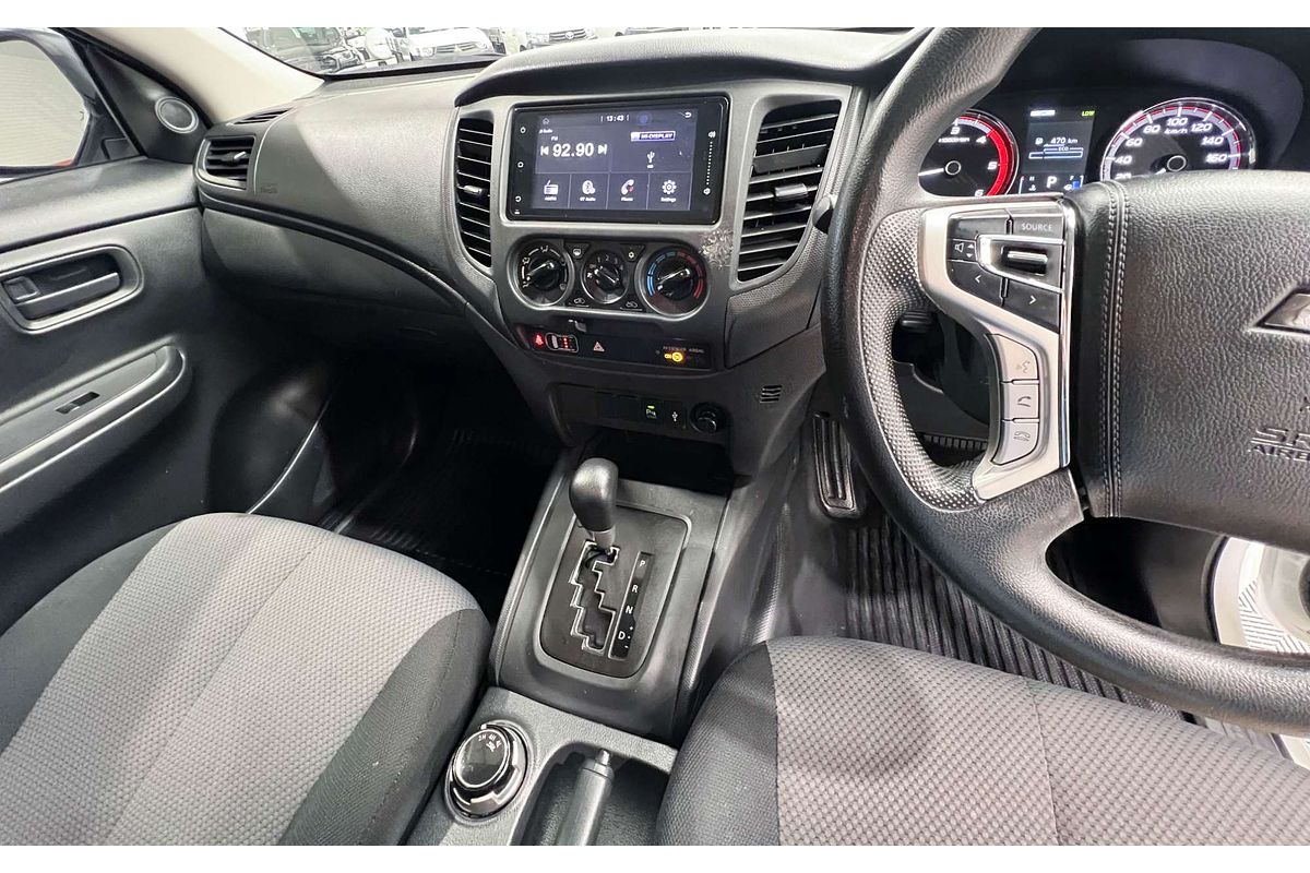 2022 Mitsubishi Triton GLX MR 4X4