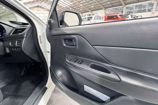 2022 Mitsubishi Triton GLX MR 4X4