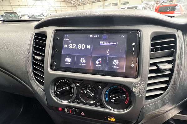 2022 Mitsubishi Triton GLX MR 4X4
