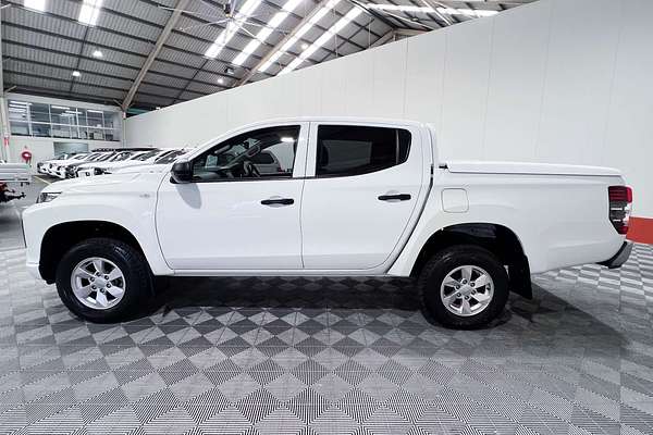 2022 Mitsubishi Triton GLX MR 4X4