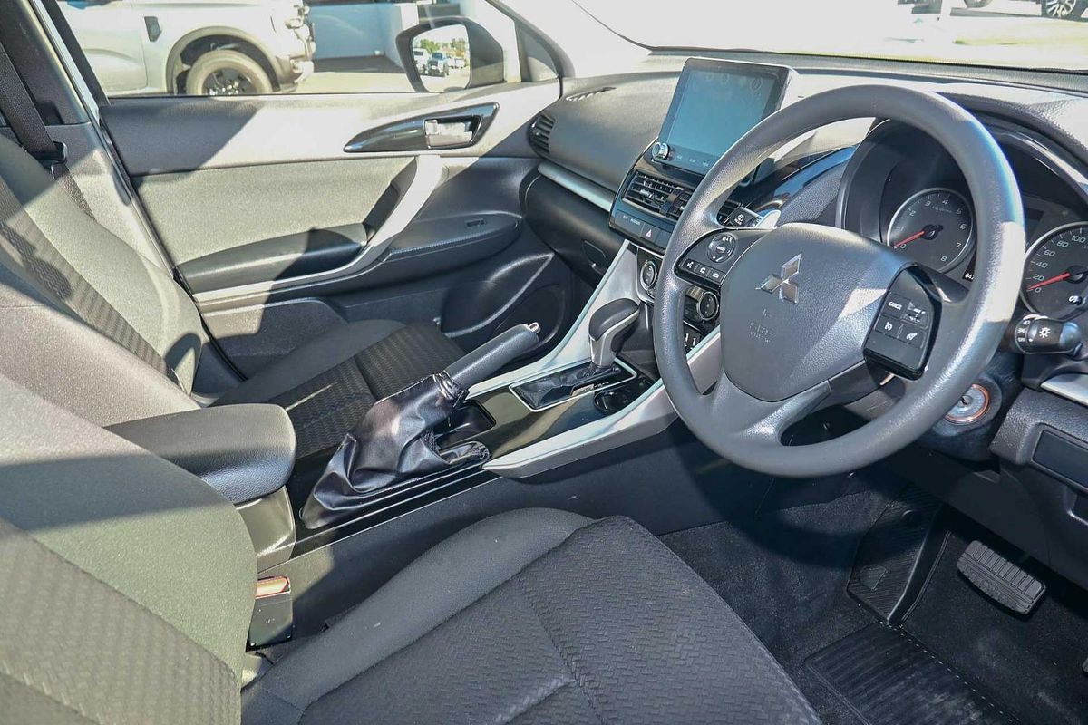 2023 Mitsubishi Eclipse Cross ES YB