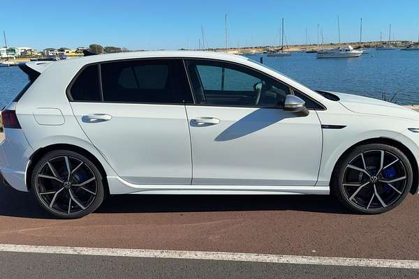 2024 Volkswagen Golf R 8