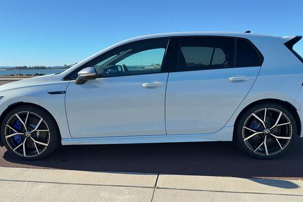 2024 Volkswagen Golf R 8