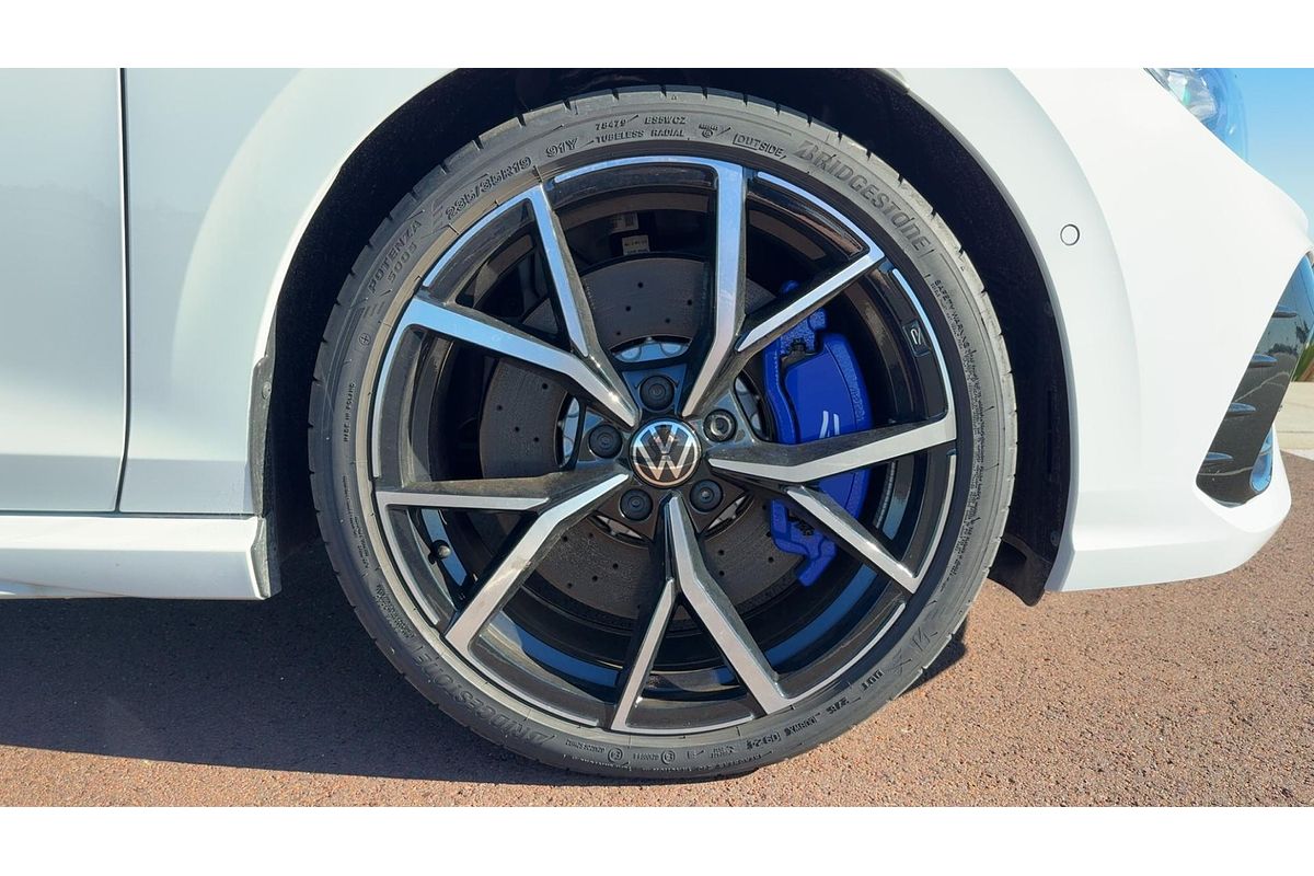 2024 Volkswagen Golf R 8