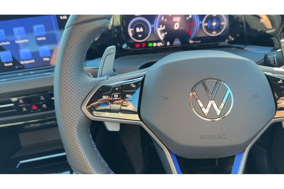 2024 Volkswagen Golf R 8