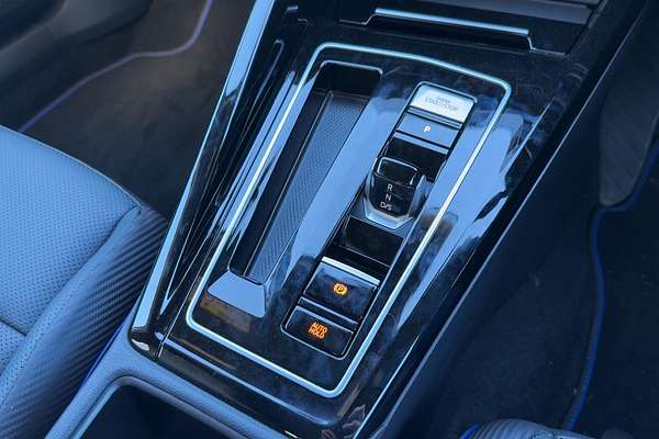 2024 Volkswagen Golf R 8