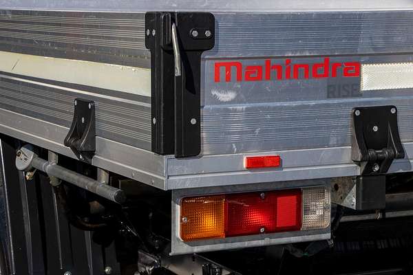 2022 Mahindra PIK-UP S10+ 4X4