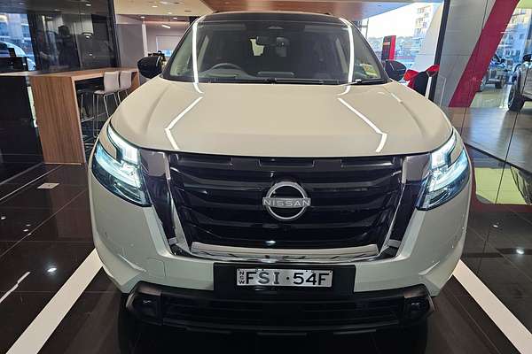 2024 Nissan Pathfinder Ti R53