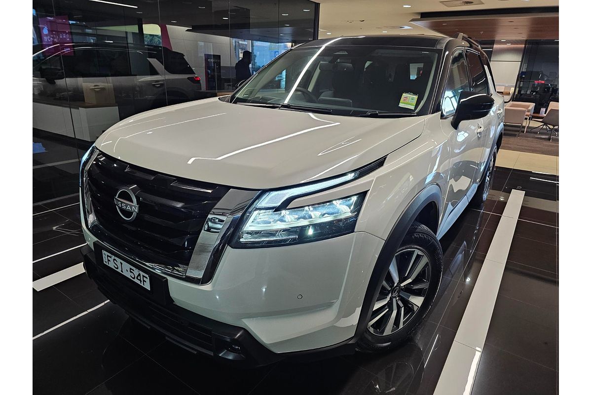 2024 Nissan Pathfinder Ti R53