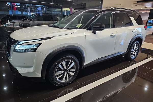 2024 Nissan Pathfinder Ti R53