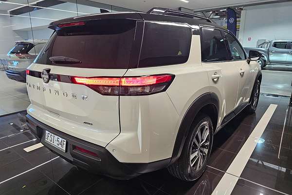 2024 Nissan Pathfinder Ti R53