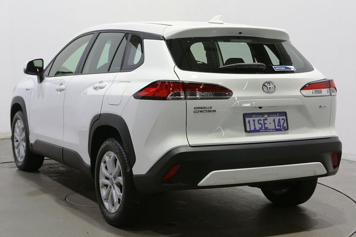 2024 Toyota Corolla Cross GX MXGH10R