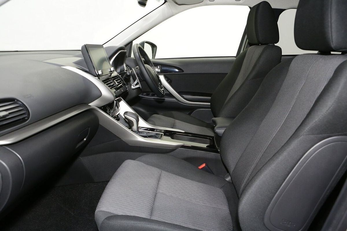2024 Mitsubishi Eclipse Cross LS YB