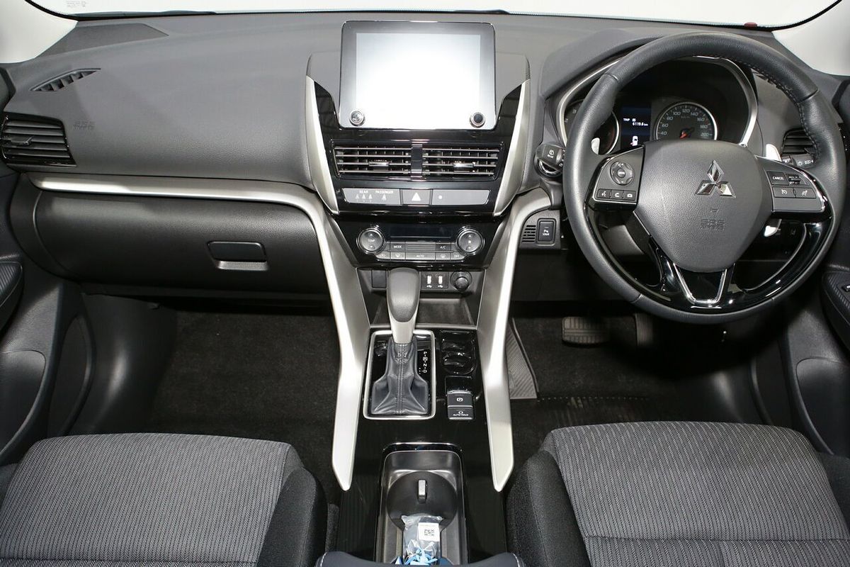 2024 Mitsubishi Eclipse Cross LS YB