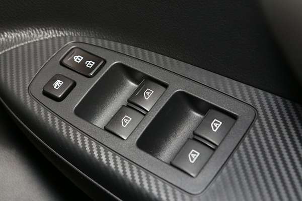 2024 Mitsubishi Eclipse Cross LS YB