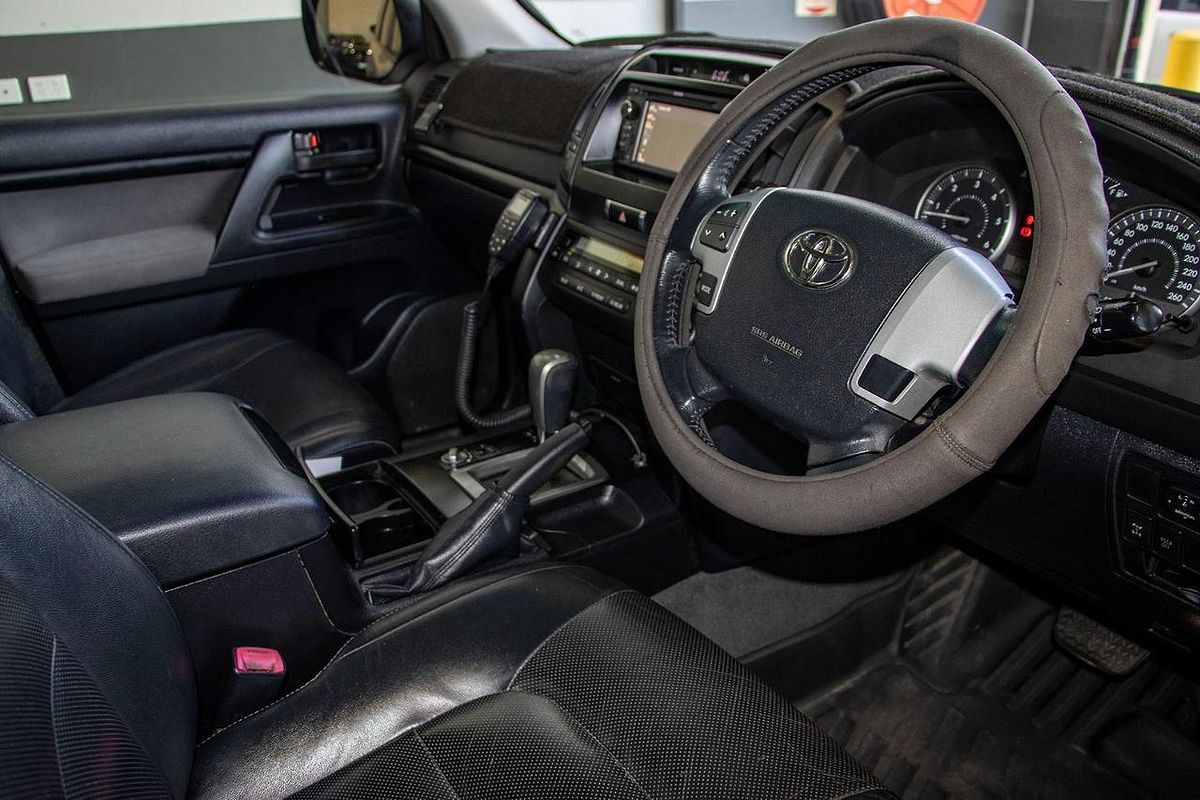 2014 Toyota Landcruiser ALTITUDE (4x4) VDJ200R