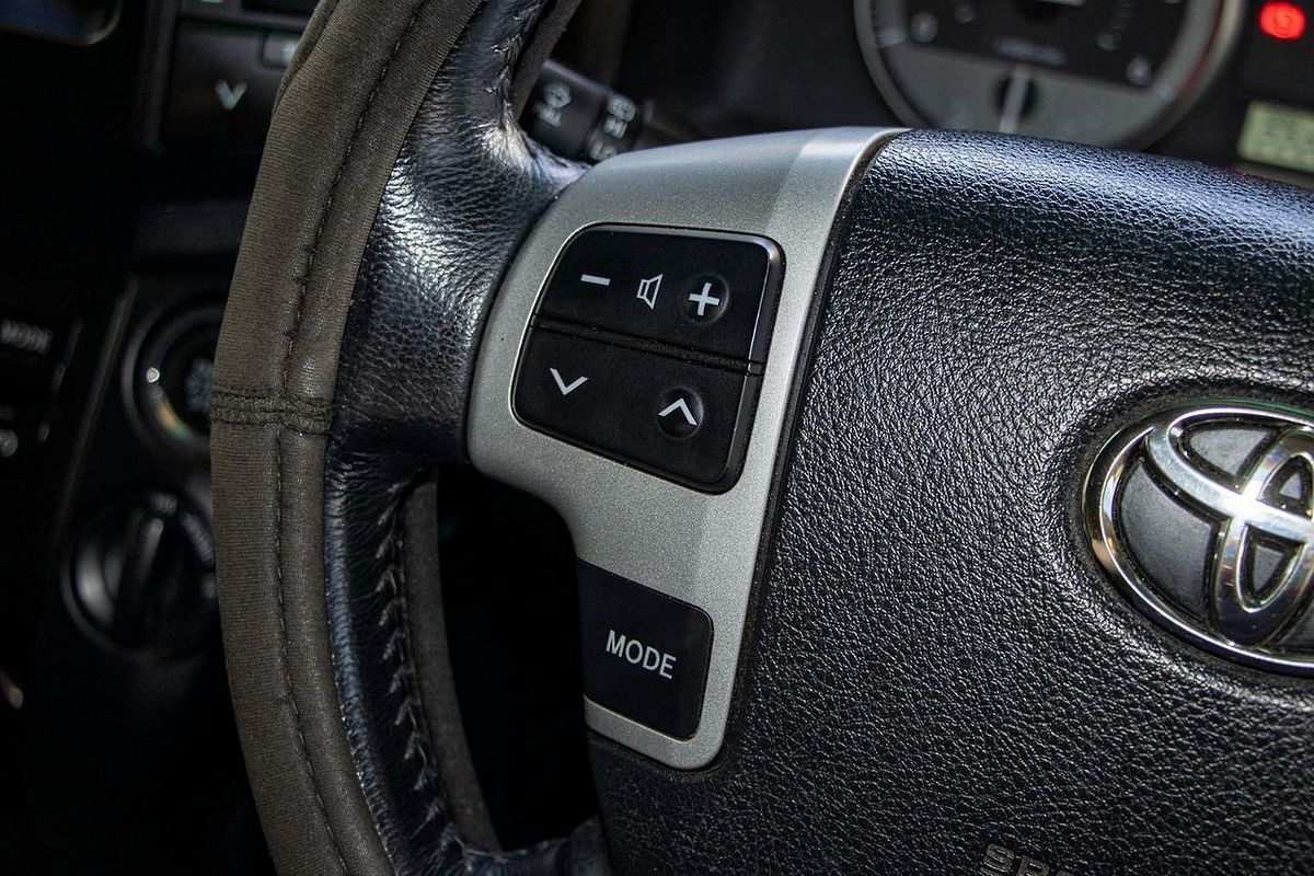 2014 Toyota Landcruiser ALTITUDE (4x4) VDJ200R