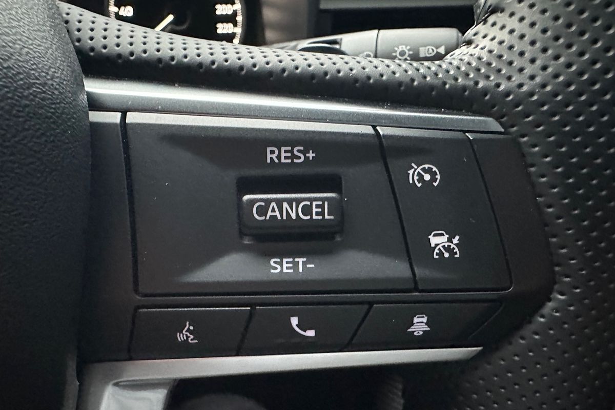 2024 Mitsubishi Outlander Black Edition ZM