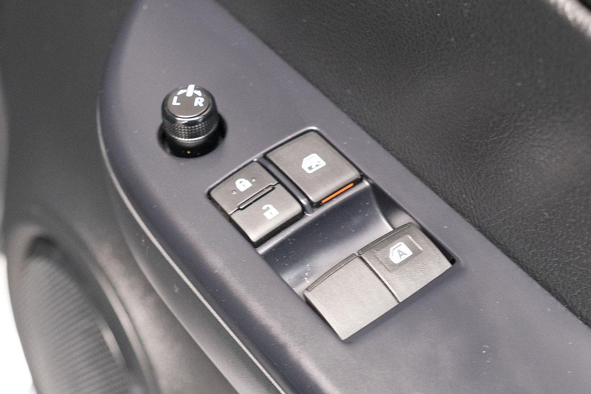 2023 Toyota Hilux SR GUN126R 4X4